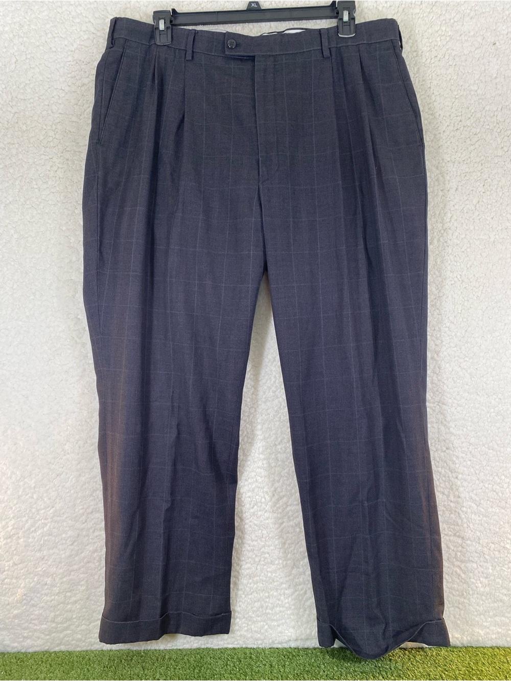 Louis Raphael Tailored Dress Pants Mens 42x30 Pleated Cuffed Grey Windowpane
